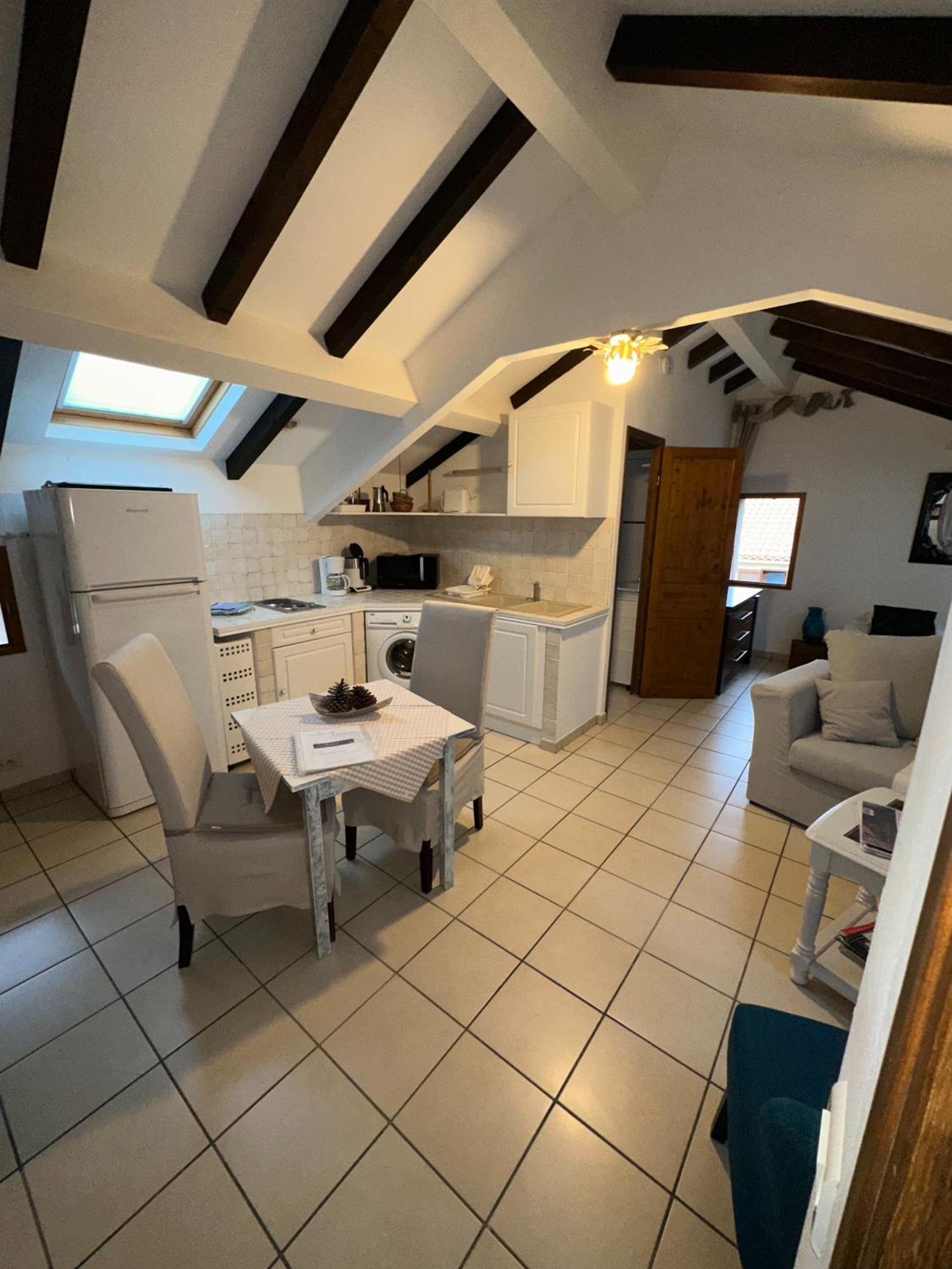 Studio Le Petit Nid D'Amour Meuble Tourisme 3 Etoiles Poggio Santa-Lucia-di-Tallano エクステリア 写真