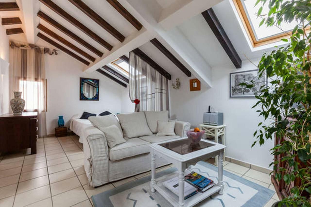 Studio Le Petit Nid D'Amour Meuble Tourisme 3 Etoiles Poggio Santa-Lucia-di-Tallano エクステリア 写真